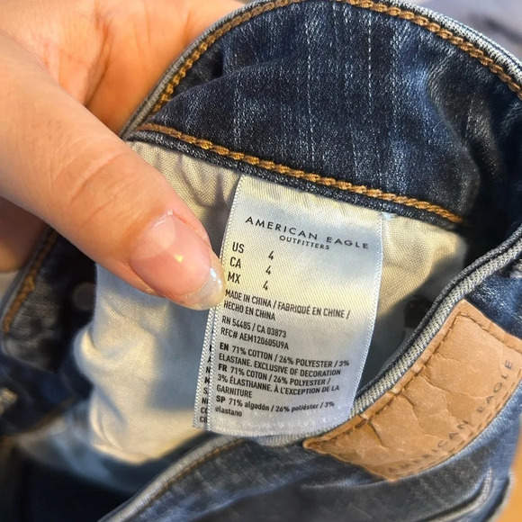 AMERICAN EAGLE WOMENS HI RISE DENIM SHORTS - Picture 4 of 4